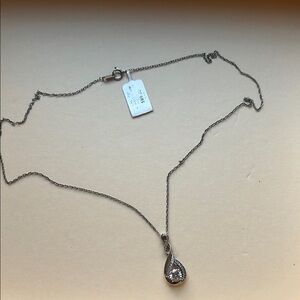 Elegant Silver Teardrop Pendant Necklace